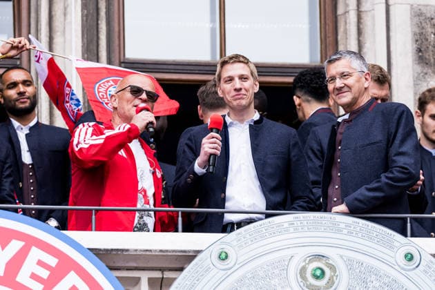 MUNICH, GERMANY - MAY 17: Dominik Krause (Major of Munich) and Herbert Hainer (President FC Bayern Muenchen) during the Meisterfeier of FC Bayern Muenchen at Marienplatz on May 17, 2026 in Munich, Germany. Bavaria Germany Copyright: xSteffiexWunderlx