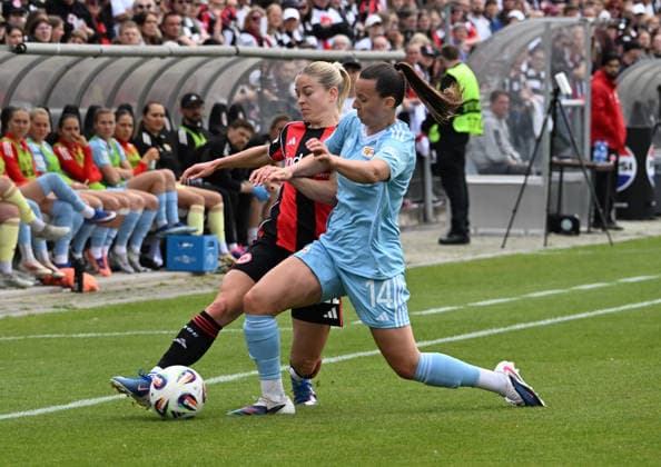17 05 2026, xsltx, Soccer Google Pixel Women Bundesliga, Eintracht Frankfurt 1 FC Union Berlin v l Nadine Riesen Eintracht Frankfurt , Hannah Eurlings 1 FC Union Berlin DFL DFB REGULATIONS PROHIBIT ANY USE OF PHOTOGRAPHS as IMAGE SEQUENCES and or QUASI VIDEO