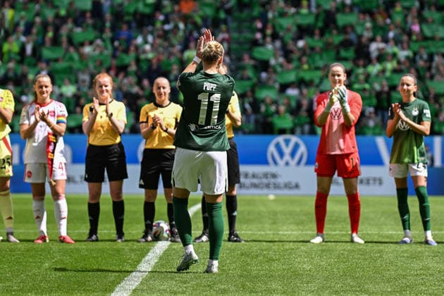 Soccer I Women I Season 2025 2026 I Bundesliga I 26 Matchday I VfL Wolfsburg 1 FC Nürnberg I 17 05 2026 Farewell Alexandra Popp 11, VfL Wolfsburg before the match, farewell match Crop, close-up, portrait, portrait, single photo, single image, body Wolfsburg Volkswagen Arena Lower Saxony Germany Copyright: xLobeca InesxHähnelx