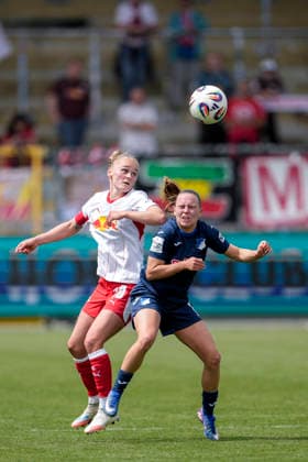 v li Victoria Krug RBL, 20 , Marie Steiner TSG, 19 , at header, header duel, game scene, duel in the air, action, action, 17 05 2026, Sinsheim Hoffenheim Germany , Football, Google Pixel Women Bundesliga, TSG 1899 Hoffenheim RB Leipzig, DFB DFL REGULATIONS PROHIBIT ANY USE OF PHOTOGRAPHS AS IMAGE SEQUENCES AND OR QUASI VIDEO xozx
