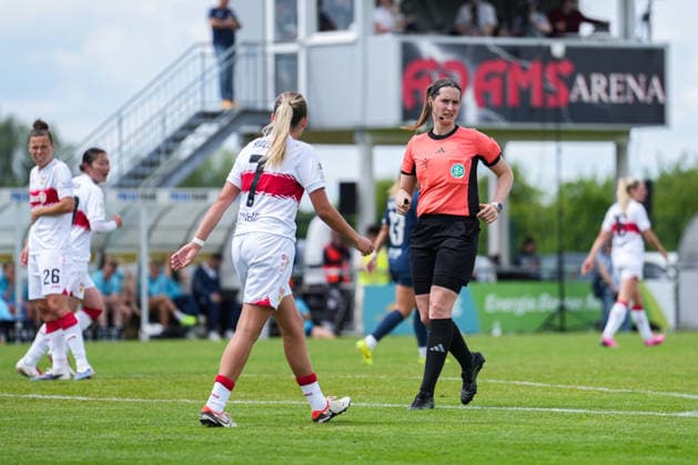 2 Frauen Bundesliga SC Sand vs VfB Stuttgart, 17 05 2026 Naemi Breier Referee 2 Frauen Bundesliga SC Sand vs VfB Stuttgart, Adams Arena SC Sand, 17 05 2026 DFB DFL REGULATIONS PROHIBIT ANY USE OF PHOTOGRAPHS AS IMAGE SEQUENCES AND OR QUASI VIDEO Copyright: xBEAUTIFULxSPORTS Boscox