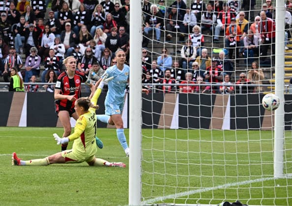 17 05 2026, xsltx, Soccer Google Pixel Women Bundesliga, Eintracht Frankfurt 1 FC Union Berlin v l Laura Freigang Eintracht Frankfurt scores to 2 2 DFL DFB REGULATIONS PROHIBIT ANY USE OF PHOTOGRAPHS as IMAGE SEQUENCES and or QUASI VIDEO