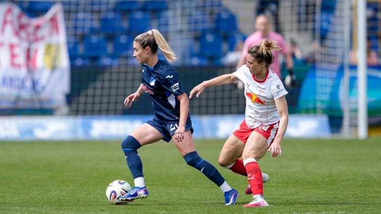 v li Janna Grimm TSG, 26 , Sandra Starke RBL, 13 , duel, duel, tackle, tackling, dynamics, action, action, 17 05 2026, Sinsheim Hoffenheim Germany , Football, Google Pixel Women Bundesliga, TSG 1899 Hoffenheim RB Leipzig, DFB DFL REGULATIONS PROHIBIT ANY USE OF PHOTOGRAPHS AS IMAGE SEQUENCES AND OR QUASI VIDEO xozx