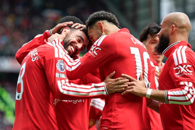 Manchester United, ManU v Nottingham Forest, Premier League Bruno Fernandes (8) of Manchester United gets the acclaim for the most assists during the Premier League match between Manchester United and Nottingham Forest at Old Trafford, Manchester, UK on 17 May 2026. Manchester Old Trafford Greater Manchester UK Editorial use only DataCo restrictions apply See www.football-dataco.com , Copyright: xConorxMolloyx PSI-24263-0062