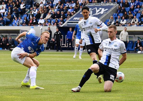 17 05 2026, xhbx, Soccer 2 Bundesliga, SV Darmstadt 98 SC Paderborn 07 v l Isac Lidberg SV Darmstadt 98 , Tjark Scheller SC Paderborn 07 DFL DFB REGULATIONS PROHIBIT ANY USE OF PHOTOGRAPHS as IMAGE SEQUENCES and or QUASI VIDEO Darmstadt