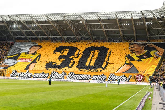 17 05 2026, xomx, Fußball 2 Bundesliga, Dynamo Dresden Holstein Kiel v l Fans SGD K Block Ehrung Stefan Kutschke Dynamo Dresden DFL DFB REGULATIONS PROHIBIT ANY USE OF PHOTOGRAPHS as IMAGE SEQUENCES and or QUASI VIDEO Dresden