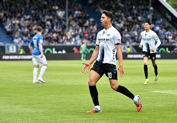 17 05 2026, xfux, Fußball 2 Bundesliga, SV Darmstadt 98 SC Paderborn 07 v l Torschuetze Torschütze Stefano Marino SC Paderborn Torjubel, Jubel, Goal celebration, celebrate the goal zum 0 1 jubelnd bejubelt jubeln Jubel DFL DFB REGULATIONS PROHIBIT ANY USE OF PHOTOGRAPHS as IMAGE SEQUENCES and or QUASI VIDEO Darmstadt