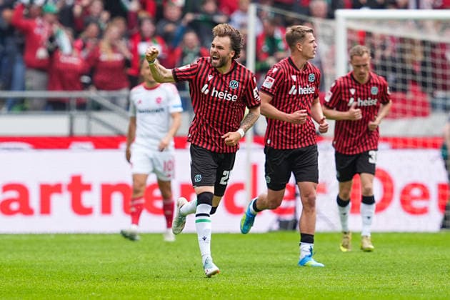 17 05 2026, xydrx, Herren, Fußball, 2 Bundesliga, Hannover 96 1 FC Nürnberg, Saison 2025 2026, Heinz von Heiden Arena Torjubel nach dem Tor zum 1 1 für Hannover 96 durch Torschütze Kolja Oudenne Hannover 96, 29 DFB regulations prohibit any use of photographs as image sequences and or quasi video Copyright: HMBxMedia YannisxDreimann