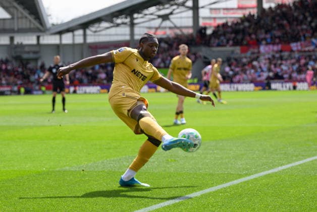 Brentford v Crystal Palace Premier League Jaydee Canvot of Crystal Palace clears the ball during the Premier League match at the Gtech Community Stadium, Brentford 17 05 2026 UK Newspapers OUT Copyright: xGraemexWilcocksonx FIL-23446-0050