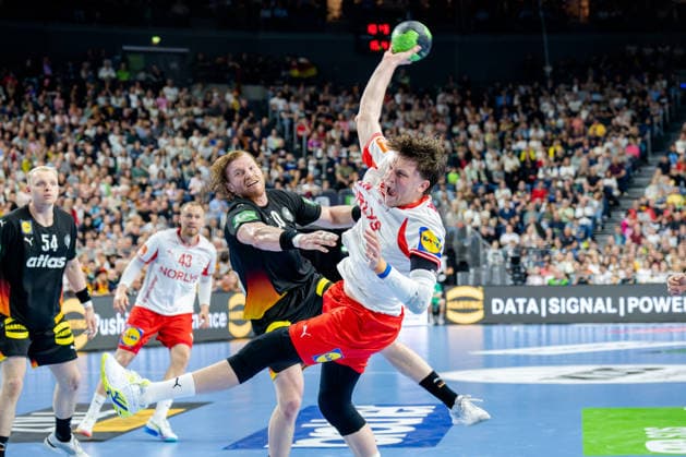 Dortmund 17 05 2026, Handball, Men, International match, Germany Denmark Lasse Kjaer Moller Denmark, 64 interfered with by Tom Kiesler Germany, 30