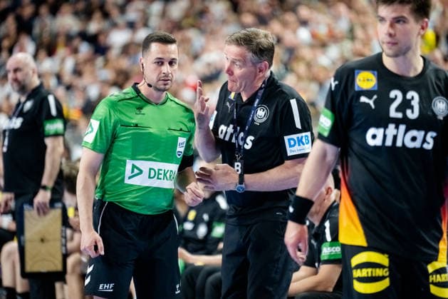 Dortmund 17 05 2026, Handball, Men, International match, Germany Denmark Alfred Gislason Germany emotional with the referee