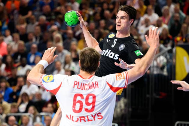 Koeln Handball Laenderspiel Deutschland Daenemark Daenemarks Steven Jacobsen, Miro Schluroff Germany Koeln Lanxess Arena Germany