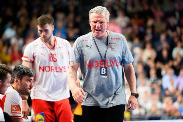 Koeln Handball Laenderspiel Germany Denmark Denmarks coach Nikolaj Jacobsen Koeln Lanxess Arena Germany
