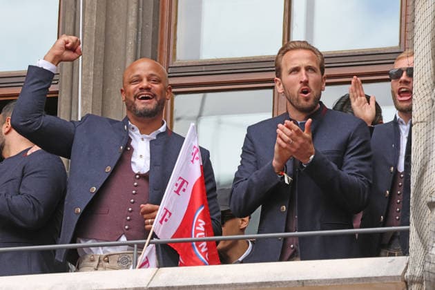 f l Coach Vincent Kompany, 9 Harry Kane, 27 Konrad Laimer, portrait, portrait, Marienplatz, 35 championship title, championship celebration, town hall balcony, town hall, championship trophy, is presented, Lord Mayor Dominik Krause, Football 1 BL FC Bayern Munich 17 05 2026 Allianz Arena PHOTO Mladen Lackovic LakoPress