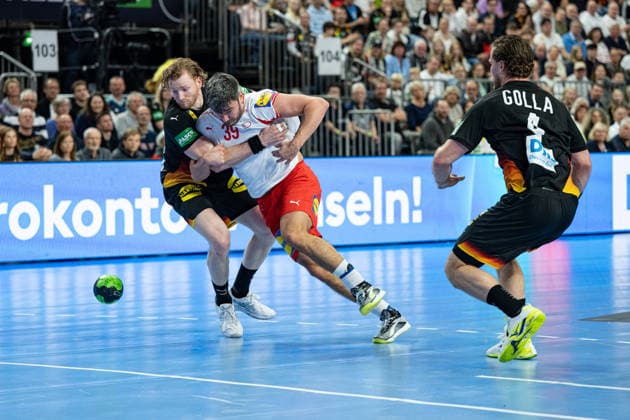 Mens Handball International Match, Germany Denmark May 17, 2026 Tom Kiesler Germany Deutschland, 30 , Jacob Lassen Denmark, 39 , Johannes Golla Germany Deutschland, 4 , Mens Handball International Match, Germany Denmark May 17, 2026 Copyright: xBEAUTIFULxSPORTS Erlhofx