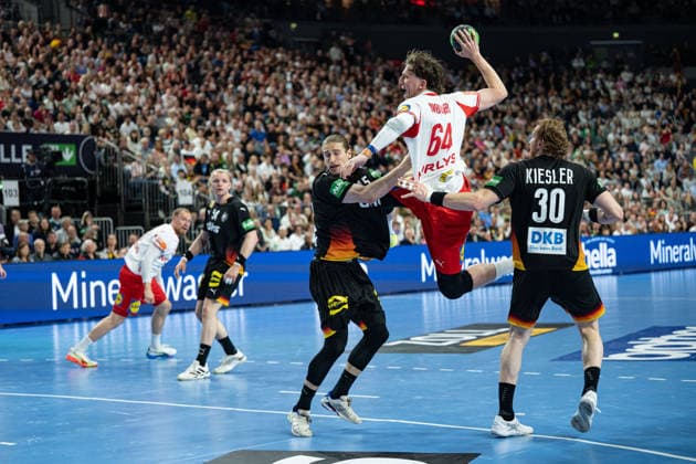 Mens Handball International Match, Germany Denmark May 17, 2026 Juri Knorr Germany Deutschland, 15 , Lasse Moller Denmark, 64 , Tom Kiesler Germany Deutschland, 30 , Mens Handball International Match, Germany Denmark May 17, 2026 Copyright: xBEAUTIFULxSPORTS Erlhofx