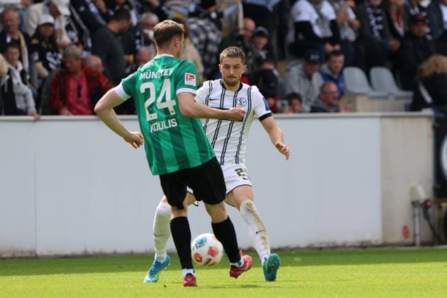 17 05 2026, Football, Men, 2 Bundesliga, Season 2025 2026, SV 07 Elversberg SC Preußen Münster, Lukas Petkov SV 07 Elversberg , Niko Koulis SC Preußen Münster Elversberg Ursapharm Arena an der Kaiserlinde Saarland Germany DEU Copyright: xSebastianxBachx