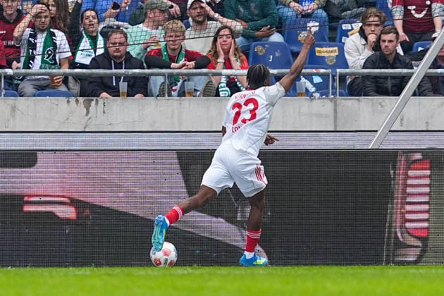 17 05 2026, xydrx, Herren, Fußball, 2 Bundesliga, Hannover 96 1 FC Nürnberg, Saison 2025 2026, Heinz von Heiden Arena Torjubel nach dem Tor zum 2 2 für den 1 FC Nürnberg durch Torschütze Mohamed Ali Zoma 1 FC Nürnberg, 23 DFB regulations prohibit any use of photographs as image sequences and or quasi video Copyright: HMBxMedia YannisxDreimann