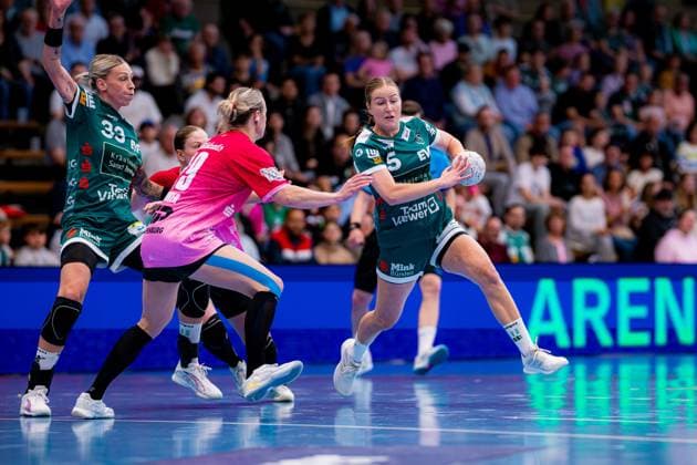 Scene with Ann Kynast 5 Frisch auf Göppingen Women , Luisa Schulze 33 Frisch auf Göppingen Women and 18 SV Halle Neustadt Scene with Ann Kynast 5 Frisch auf Göppingen Women and 18 SV Halle Neustadt Copyright: xMaxxKrausex Rohdiamantx