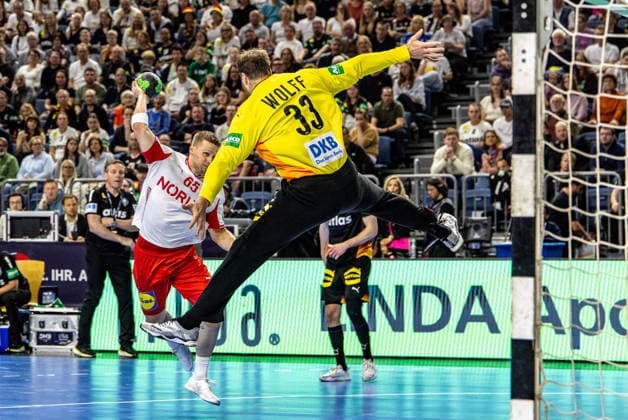 Andreas Wolff Germany, 33 artistically holds the throw of Frederik Bjerre Denmark, 65 GER, Germany GER vs Denmark DEN , handball, international match, men, season 2025 2026, 17 05 2026 GER, Germany GER vs Denmark DEN , handball, international match, men, season 2025 2026, 17 05 2026 Cologne Copyright: xEibner-Pressefoto GerhardxWingenderx EP_GWR