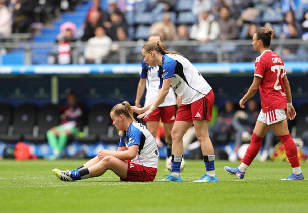 Photo Mourning at Svea STOLDT HSV and on the right Annaleen BÖHLER HSV Football Pixel Bundesliga Women 26 Matchday on Sun 17 05 2026 Hamburger SV FC Bayern Munich