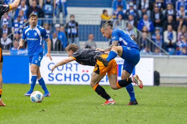 Germany 2 Bundesliga, Matchday 34, Season 2025 2026, 1 FC Magdeburg vs 1 FC Kaiserslautern Avnet Arena Magdeburg Atik Baris 1 FC Magdeburg, 23 in duel against Skyttä Naatan 1 FC Kaiserslautern, 15 Copyright: xMichellexLukax