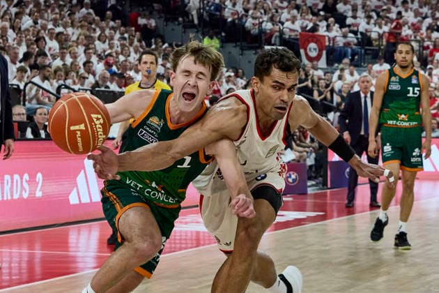 German Basketball Bundesliga BBL , FC Bayern Munich Basketball vs VET CONCEPT GLADIATORS Trier, Munich FC Bayern Basketball, Trier VET CONCEPT GLADIATORS, 2026 05 17 in Munich SAP Garden ASHWORTH Steven VET CONCEPT GLADIATORS TRIER Point Guard PG Nr1 TRI1 , DA SILVA Oscar FC Bayern Munich Basketball Power Forward PF Nr1 FCBB1 sportworld Munich SAP Garden Bayern Germany
