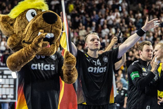 Justus Fischer Germany, 54 and the German team are happy about their performance after the game GER, Germany GER vs Denmark DEN , handball, international, men, season 2025 2026, 17 05 2026 GER, Germany GER vs Denmark DEN , handball, international, men, season 2025 2026, 17 05 2026 Cologne Copyright: xEibner-Pressefoto GerhardxWingenderx EP_GWR