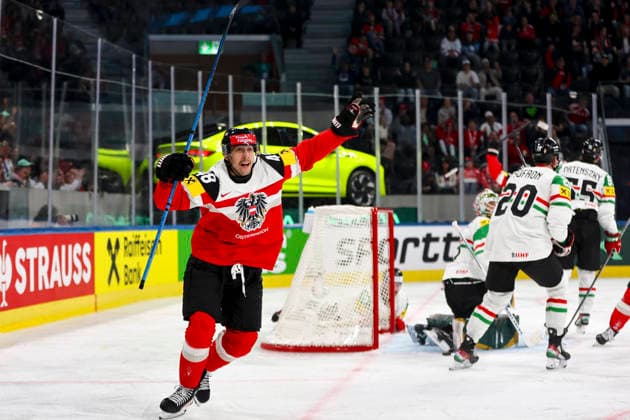Ice hockey, Eishockey - IIHF WC 2026 ZURICH,SWITZERLAND,17.MAY.26 - ICE HOCKEY - IIHF Ice Hockey World Championship, WM, Weltmeisterschaft 2026, group stage, Austria vs Hungary. Image shows the rejoicing of Lucas Thaler (AUT).  GEPAxpictures xMaticxKlansek