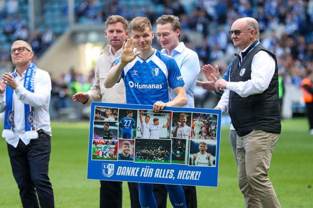 17 05 2026, xgox, football 2 Bundesliga 1 FC Magdeburg 1 FC Kaiserslautern emspor, v l Philipp Hercher Magdeburg, 27 leaves the club, farewell, farewell DFL DFB REGULATIONS PROHIBIT ANY USE OF PHOTOGRAPHS as IMAGE SEQUENCES and or QUASI VIDEO Magdeburg