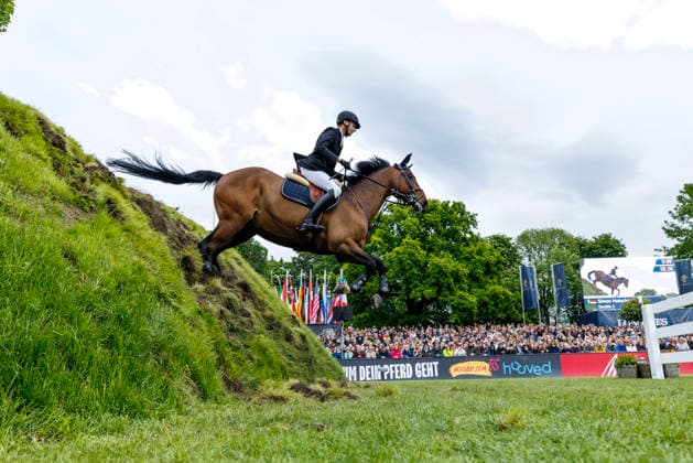 HAMBURG Al Shira aa 95 German Jumping and Dressage DERBY 2026, HAMBURG Al Shira aa 95 German Jumping and Dressage DERBY 2026 HEINEKE Simon GER , Cordillo Melitta presents 94 German Jumping Derby Al Shira aa Derby Tour CSI4 Int jumping competition with jump off 1,55m Hamburg, Jenischpark, Derby Park Klein Flottbek 17 May 2026