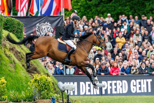 HAMBURG Al Shira aa 95 German Jumping and Dressage DERBY 2026, HAMBURG Al Shira aa 95 German Jumping and Dressage DERBY 2026 HEINEKE Simon GER , Cordillo Melitta presents 94 German Jumping Derby Al Shira aa Derby Tour CSI4 Int jumping competition with jump off 1,55m Hamburg, Jenischpark, Derby Park Klein Flottbek 17 May 2026