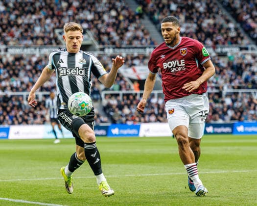 17th May 2026; St James Park, Newcastle, England; Premier League Football, Newcastle United versus West Ham United; Harvey Barnes of Newcastle United in action against West Ham United WMxSportsxMedia