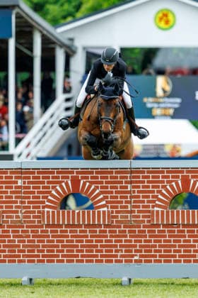 HAMBURG Al Shira aa 95 German Jumping and Dressage DERBY 2026, HAMBURG Al Shira aa 95 German Jumping and Dressage DERBY 2026 HEINEKE Simon GER , Cordillo Melitta presents 94 German Jumping Derby Al Shira aa Derby Tour CSI4 Int jumping competition with jump off 1,55m Hamburg, Jenischpark, Derby Park Klein Flottbek 17 May 2026