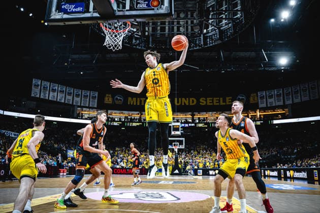 Basketball Berlin 17 05 2026 Season 2025 2026 EasyCredit BBL 1 Bundesliga Men, Men Playoffs Quarterfinals Game 1 Alba Berlin RASTA Vechta Alex O Connell Alba Berlin, No 03