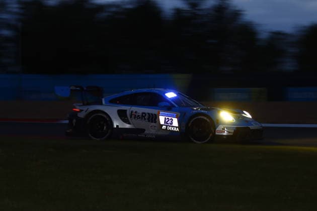 Night shot 123 Martin Rump EST Ben Buenagel Bonn GER Alexander Brundle GBR , Porsche 911 GT3 R Evo2, Team Mühlner Motorsport powered by H R BEL GER, Motorsport, 54 ADAC Ravenol 24H Rennen Nuerburgring 2025, Rennen, Nuerburg, 17 05 2026 GER, Motorsport, 54 ADAC Ravenol 24H Rennen Nuerburgring 2025, Rennen, Nuerburg, 17 05 2026 Nuerburg Copyright: xEibner-Pressefoto JuergenxAugstx EP_JAT