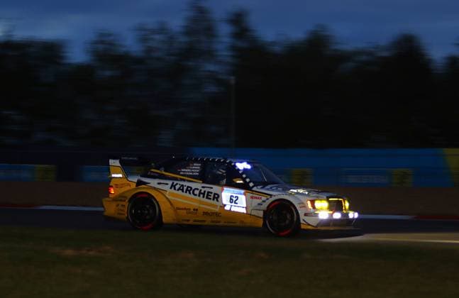 Night shot 62 Luca Ludwig Bornheim GER Sebastian Asch Ammerbuch GER Markus Winkelhock CZE Adam Adelson USA , HWA EVO R, Team HWA Engineering Speed GER GER, Motorsport, 54 ADAC Ravenol 24H Rennen Nuerburgring 2025, Rennen, Nuerburg, 17 05 2026 GER, Motorsport, 54 ADAC Ravenol 24H Rennen Nuerburgring 2025, Rennen, Nuerburg, 17 05 2026 Nuerburg Copyright: xEibner-Pressefoto JuergenxAugstx EP_JAT