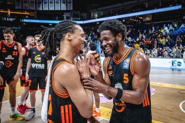 Basketball Berlin 17 05 2026 Season 2025 2026 EasyCredit BBL 1 Bundesliga Men, Men Playoffs Quarterfinals Game 1 Alba Berlin RASTA Vechta Alonzo Verge Vechta, No 11 TJ Bamba Vechta, No 05 Jubel