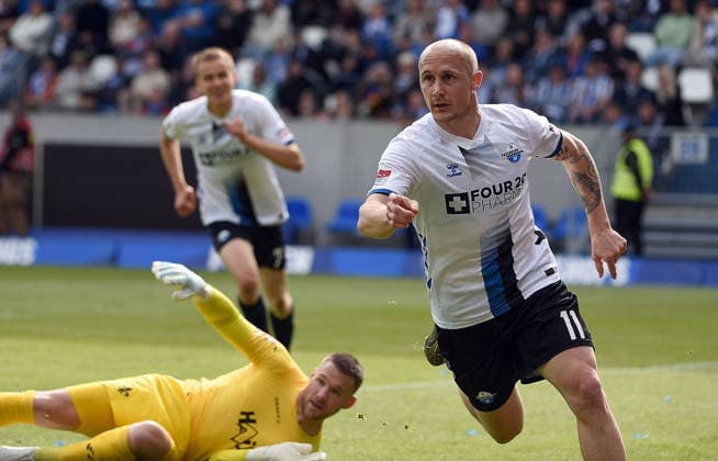 17 05 2026, xhbx, Fußball 2 Bundesliga, SV Darmstadt 98 SC Paderborn 07 v l Torjubel, Goal celebration, celebrate the goal 0 2 Marcel Schuhen SV Darmstadt 98 , Sven Michel SC Paderborn 07 DFL DFB REGULATIONS PROHIBIT ANY USE OF PHOTOGRAPHS as IMAGE SEQUENCES and or QUASI VIDEO Darmstadt
