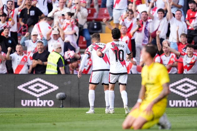 May 17, 2026, Madrid, Madrid, Spain: Sergio Camello of Rayo Vallecano celebrates a goal with Oscar Trejo of Rayo Vallecano during the Spanish League, LaLiga EA Sports, football match played between Rayo Vallecano and Villarreal CF at Estadio de Vallecas on May 17, 2026, in Madrid, Spain. Madrid Spain - ZUMAa181 20260517_zaa_a181_159 Copyright: xDennisxAgyemanx
