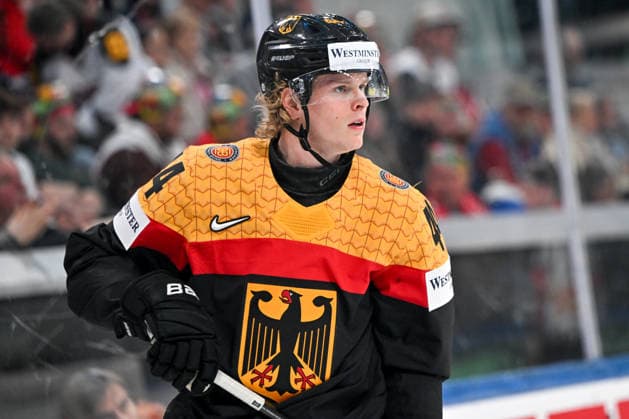 ZURICH, SWITZERLAND MAY 17 Joshua Samanski of Germany in action during the 2026 IIHF Ice Hockey World Championship Switzerland game between Germany and Latvia at Swiss Life Arena on May 17, 2026 in Zurich, Zurich Zurich Swiss Life Arena Zurich Switzerland Copyright: xJustPictures.ch AndreaxBrancax jp-en-EuSpIm-JP7_ANB_Ger_Lat_17052026_6493