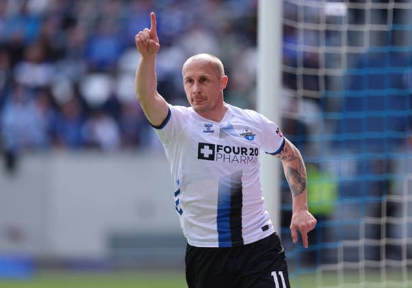 16 05 2026, Fußball 2 Bundesliga, SV Darmstadt 98 SC Paderborn, v l , Torjubel zum 0 2 durch Sven Michel SC Paderborn , Goal celebration, celebrate the goal DFL DFB REGULATIONS PROHIBIT ANY USE OF PHOTOGRAPHS AS IMAGE SEQUENCES AND OR QUASI VIDEO xdcx Copyright: HMBxMedia Claus