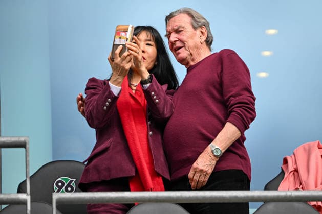 2 Bundesliga Hannover 96 1 FC Nürnberg on 17 05 2026 at the HDI Arena in Hanover Former German Chancellor Gerhard Schröder 81 and his wife Kim So yeon 55 in the stadium MT