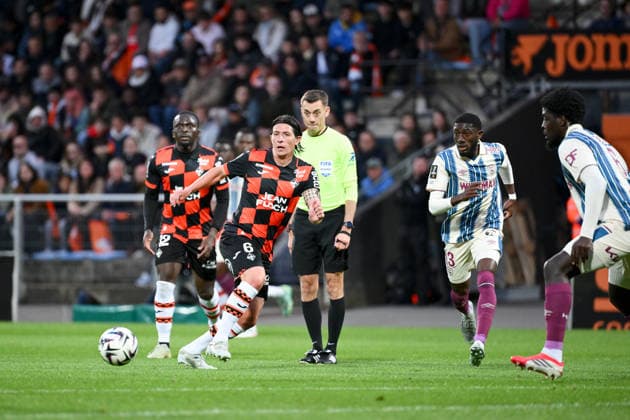FC Lorient v Le Havre Athletic Club - Ligue 1 McDonald s 2025 2026 06 Laurent ABERGEL (fcl) during the Ligue 1 McDonald s match between Lorient and Le Havre at Stade du Moustoir on May 17, 2026 in Lorient, France. Lorient France  Copyright: xFEPx 776348392