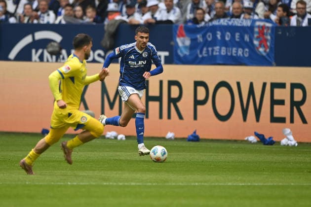 Dejan LJUBICIC GE vs Florin FLICK BS Action, Duel, Soccer 2 Bundesliga, Matchday 34, FC Schalke 04 GE Eintracht Braunschweig BS 1 0 on 17 05 2026 at Veltins Arena Gelsenkirchen Germany DFL regulations prohibit any use of photographs as image sequences and or quasi video Â