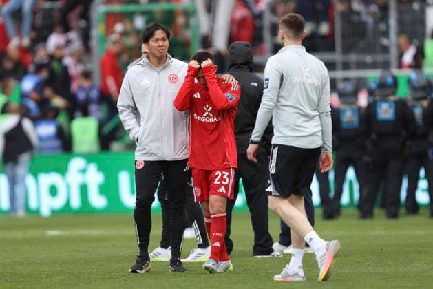 Shinta Appelkamp Fortuna Düsseldorf is disappointed during the 2 Bundesliga match between SpVgg Greuther Fürth and Fortuna Düsseldorf, Sportpark Ronhof Thomas Sommer on May 17, 2026 in Fürth, Germany Photo by Oliver Kaelke DeFodi Images Shinta Appelkamp Fortuna Düsseldorf looks dejected during the 2 Bundesliga match between SpVgg Greuther Fürth and Fortuna Düsseldorf at Sportpark Ronhof Thomas Sommer on May 17, 2026 in Fürth, Germany Photo by Oliver Kaelke DeFodi Images Photo by Oliver Kaelke DeFodi Images