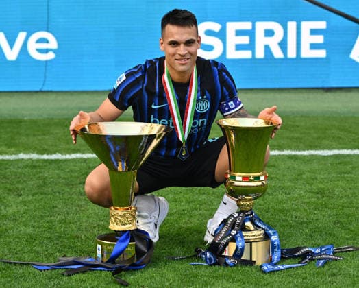 (260518) -- MILAN, May 18, 2026 -- Inter Milan s Captain Lautaro Martinez poses with the trophies of Italian Cup and Serie A after the Serie A football match between Inter Milan and Hellas Verona in Milan, Italy, May 17, 2026. (Photo by Xinhua) (SP)ITALY-MILAN-FOOTBALL-SERIE A-INTER MILAN VS HELLAS VERONA AugustoxCasasoli 