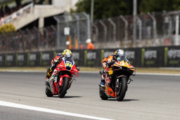 May 17, 2026, Barcelona, Barcelona, Spain: MONTMELO, SPAIN - MAY 17: Pedro Acosta 37 of Red Bull KTM Factory Racing and Luca Marini 10 of Honda HRC Castrol in action during the MotoGP Grand Prix of Catalunya at Circuit de Barcelona-Catalunya on May 17, 2026 in Montmelo, Spain. Barcelona Spain - ZUMAs316 20260517_znp_s316_080 Copyright: xMartixSeguraxRamonedax