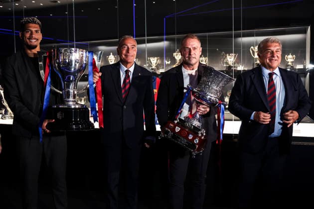 Football, Spain, FC Barcelona, Presentation of the trophies at the Club Museum