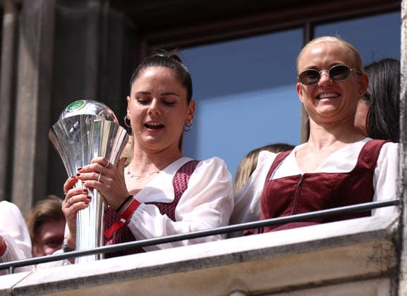 Football, Women, Bundesliga, Season 2025 2026, FC Bayern Munich, Women, Double celebration, Rathausbalkon, Marienplatz Sarah Zadrazil FC Bayern Munich li with the DFB Cup here with Pernille Harder FC Bayern Munich re